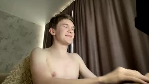 Snapshot of oydikey chatting on 03-05-25, 10:33 Oydin online show from 03-05-25, 10:33