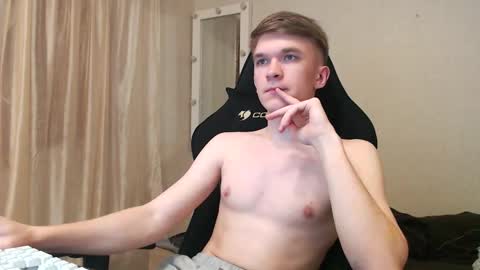 Snapshot of oydikey chatting on 09-30-25, 02:44 Oydin online show from 09-30-25, 02:44