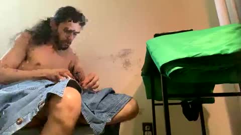 Snapshot of oyeblancki chatting on 12-27-24, 06:57 CoCreatorBlancki online show from 12-27-24, 06:57