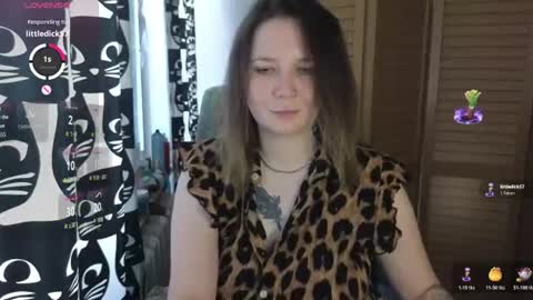 ozalin online show from 06-19-26, 01:37