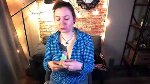 ozalin_green online show from 10-14-25, 06:03