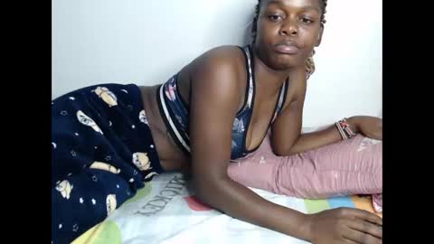 Snapshot of ozure_otter chatting on 05-20-26, 11:55 viv online show from 05-20-26, 11:55