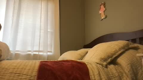 Snapshot of ozzie322516 chatting on 02-27-26, 10:10 ozzie322516 online show from 02-27-26, 10:10