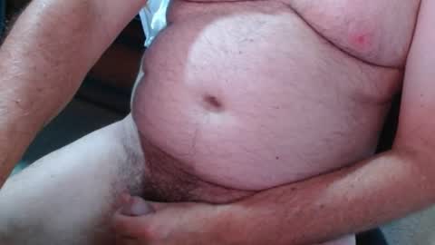 Snapshot of ozzieozzieoi chatting on 02-27-25, 01:59 HairyolOz online show from 02-27-25, 01:59