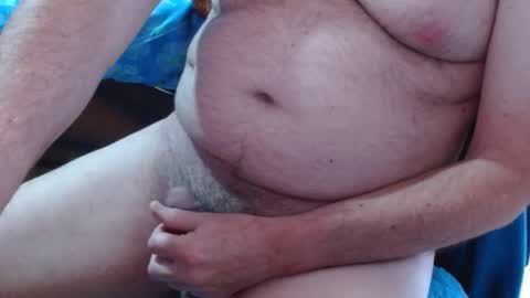 Snapshot of ozzieozzieoi chatting on 09-17-25, 02:24 HairyolOz online show from 09-17-25, 02:24