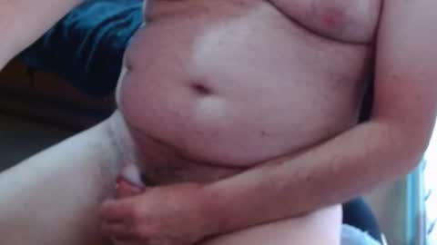 Snapshot of ozzieozzieoi chatting on 09-29-25, 01:55 HairyolOz online show from 09-29-25, 01:55