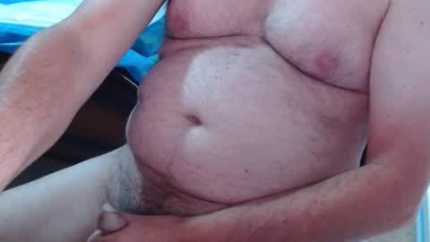 Snapshot of ozzieozzieoi chatting on 10-29-25, 01:52 HairyolOz online show from 10-29-25, 01:52