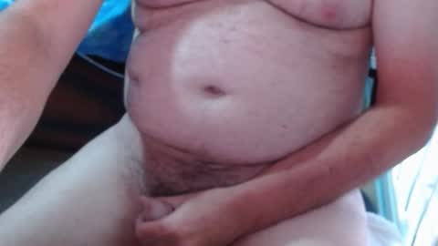 Snapshot of ozzieozzieoi chatting on 11-10-25, 02:10 HairyolOz online show from 11-10-25, 02:10