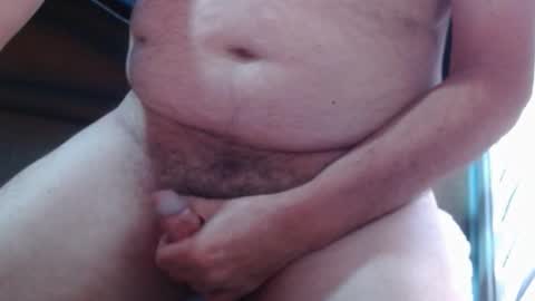 Snapshot of ozzieozzieoi chatting on 11-24-25, 02:11 HairyolOz online show from 11-24-25, 02:11