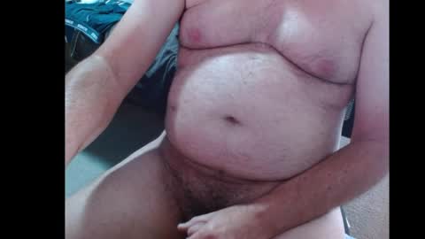 Snapshot of ozzieozzieoi chatting on 04-22-26, 02:25 HairyolOz online show from 04-22-26, 02:25