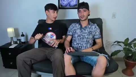 Snapshot of p_jhon chatting on 09-30-25, 09:31 P online show from 09-30-25, 09:31