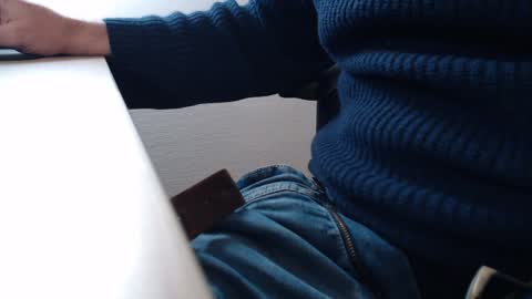 Snapshot of p_lovar chatting on 01-22-25, 09:54 Pierre online show from 01-22-25, 09:54