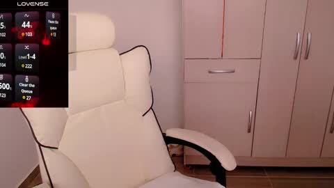 Jane online show from 03-10-25, 07:07