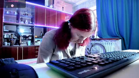 Ella online show from 02-04-25, 07:07