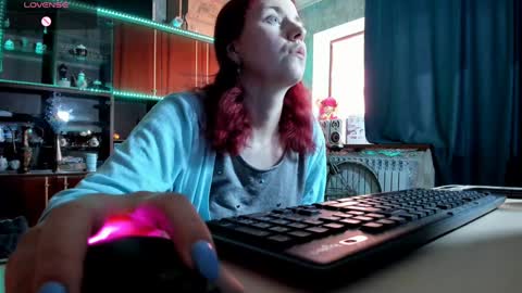 Ella online show from 02-05-25, 12:06