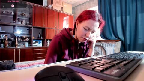 Ella online show from 02-07-25, 12:17