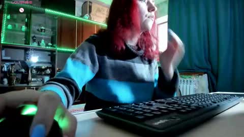 Ella online show from 02-10-25, 09:14