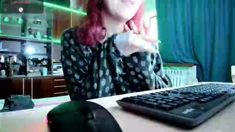 Ella online show from 02-15-25, 06:12