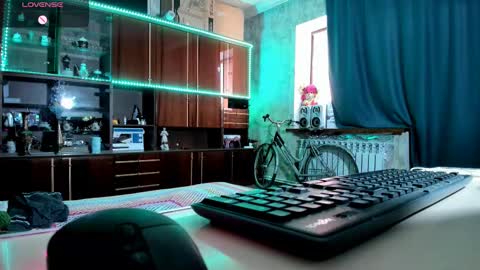 Ella online show from 02-16-25, 11:16