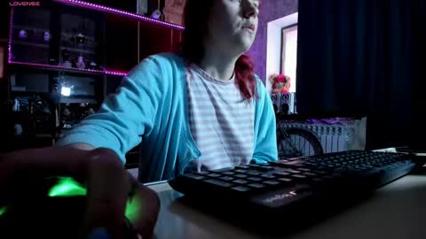 Ella online show from 02-18-25, 09:32