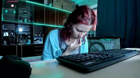 Ella online show from 02-19-25, 05:27