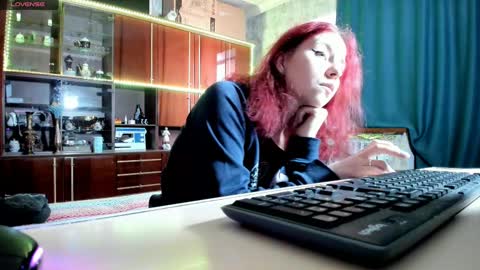 Ella online show from 02-22-25, 06:28