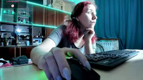 Ella online show from 03-06-25, 07:47