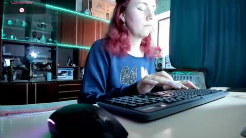 Ella online show from 03-08-25, 11:16