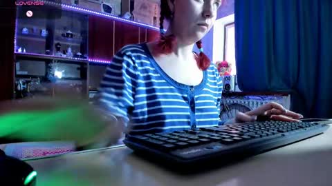 Ella online show from 03-09-25, 09:46