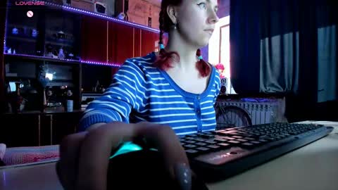 Ella online show from 03-09-25, 12:53