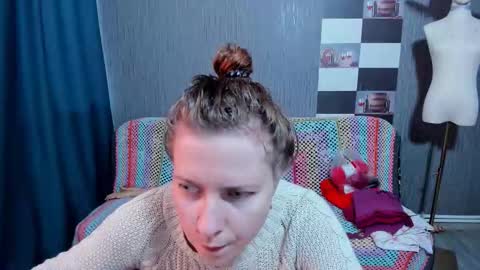 Ella online show from 12-05-25, 07:17