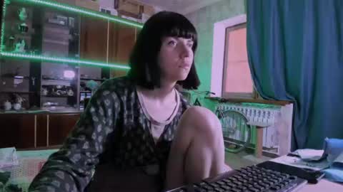 Ella online show from 06-28-26, 07:25