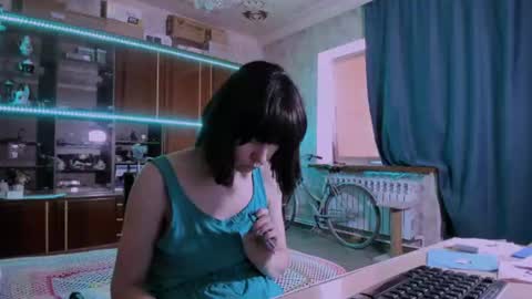 Ella online show from 07-17-26, 09:05