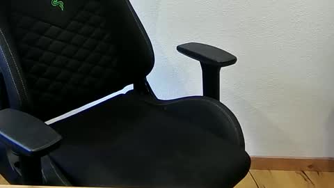 paauljdhd122 online show from 04-05-26, 12:02