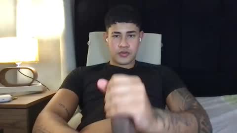 Javi    online show from 01-05-25, 05:51