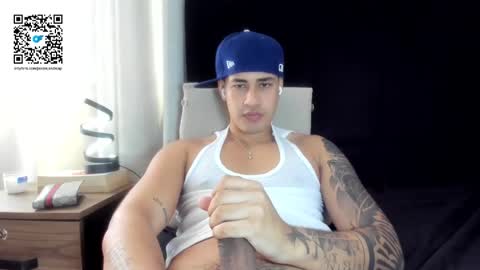 Javi    online show from 11-21-25, 06:28