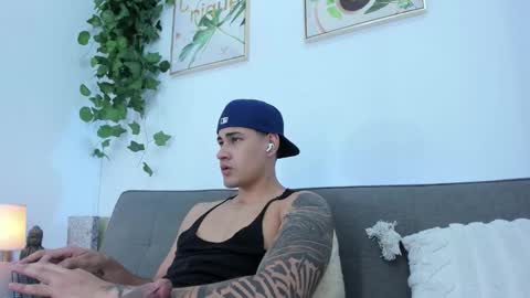 Javi    online show from 02-04-26, 01:17