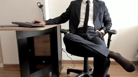 Snapshot of pablo_rincon95 chatting on 12-14-24, 03:25 pablo rincon95 online show from 12-14-24, 03:25