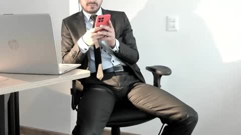 Snapshot of pablo_rincon95 chatting on 12-28-24, 07:54 pablo rincon95 online show from 12-28-24, 07:54