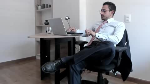 Snapshot of pablo_rincon95 chatting on 01-19-25, 04:46 pablo rincon95 online show from 01-19-25, 04:46