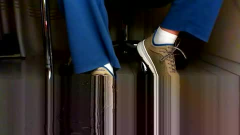 Pablo Meness online show from 12-25-24, 04:32