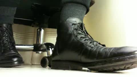 Pablo Meness online show from 01-26-25, 12:26