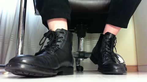 Pablo Meness online show from 01-29-25, 01:07