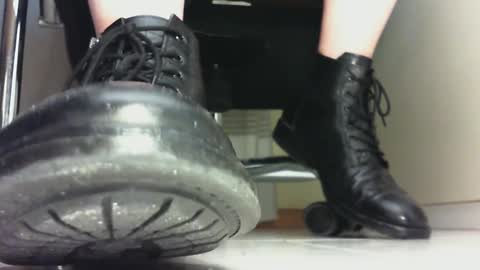 Pablo Meness online show from 02-11-25, 06:01