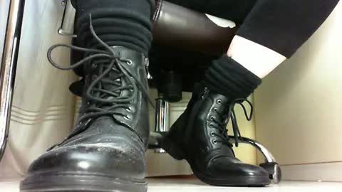 Pablo Meness online show from 03-04-25, 11:11