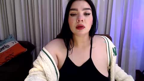 Snapshot of page_girl chatting on 11-05-25, 02:00 Page 3 online show from 11-05-25, 02:00