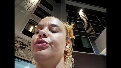 paidqueenbella online show from 10-18-25, 05:21