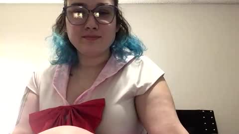 Snapshot of paigechantel chatting on 02-05-26, 05:12 paigechantel online show from 02-05-26, 05:12