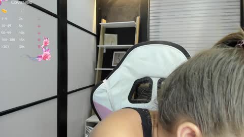 Snapshot of paigejayden chatting on 01-21-25, 11:02 Paige online show from 01-21-25, 11:02