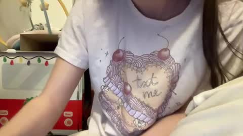 Snapshot of paisleysnowxo chatting on 03-06-25, 05:24 paisleysnowxo online show from 03-06-25, 05:24